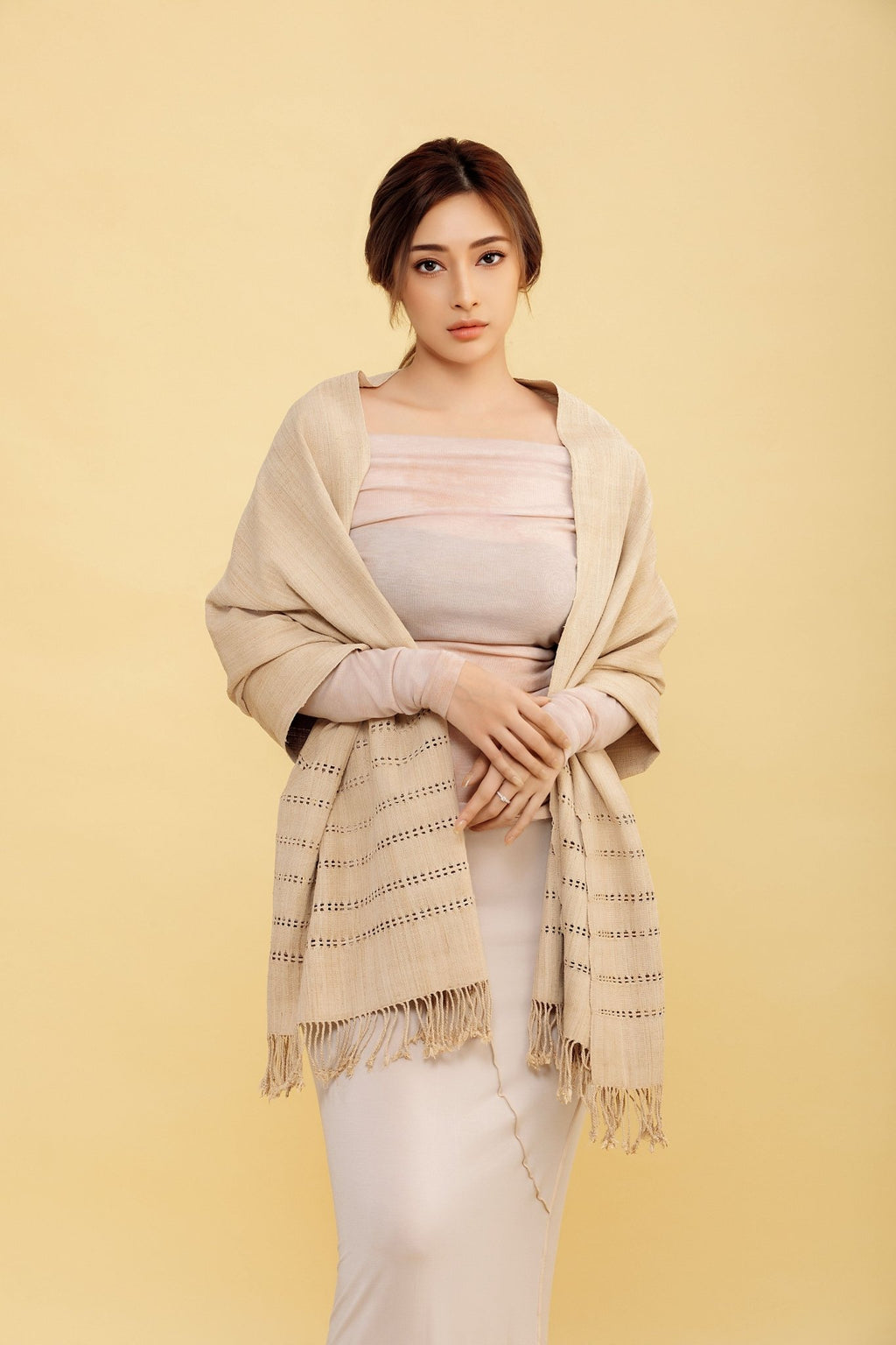 Lotusschal - Luxury4Good - SANNI Foundation