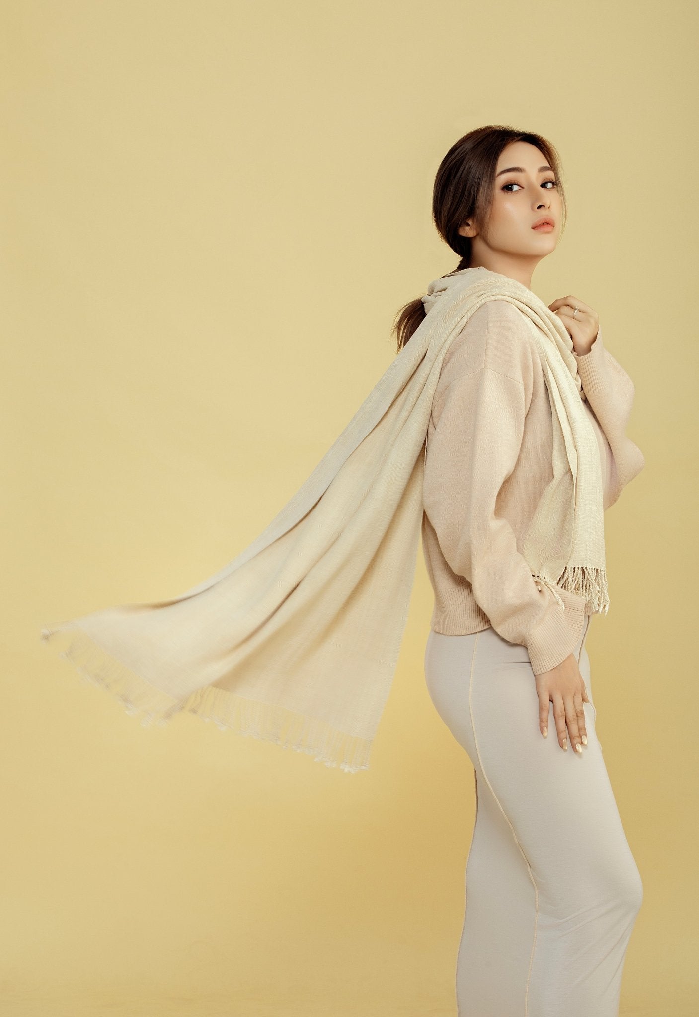 Premium Lotusschal - Luxury4Good - SANNI Foundation